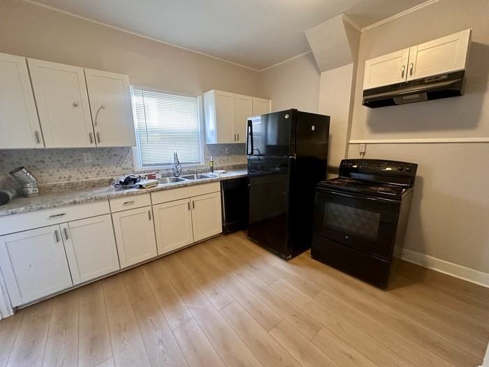 323 N Gladstone Ave - Photo 5 of 12