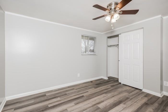 403 Brownstone Dr - Photo 5 of 11