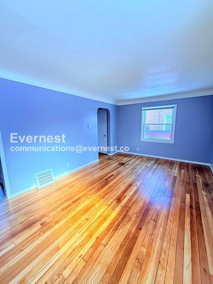 17143 Ontario St - Photo 6 of 25