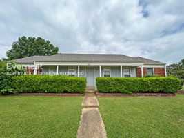 featured image of 848 Rasco Rd W