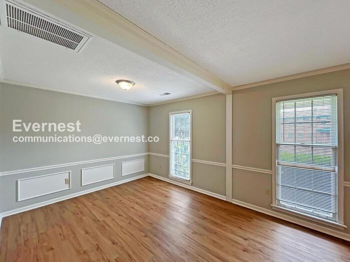 848 Rasco Rd W - Photo 4 of 15