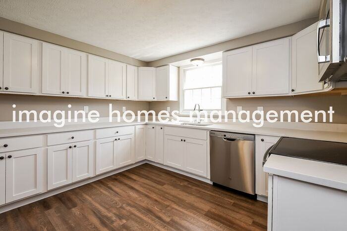 1492 Plantation Dr - Photo 7 of 21