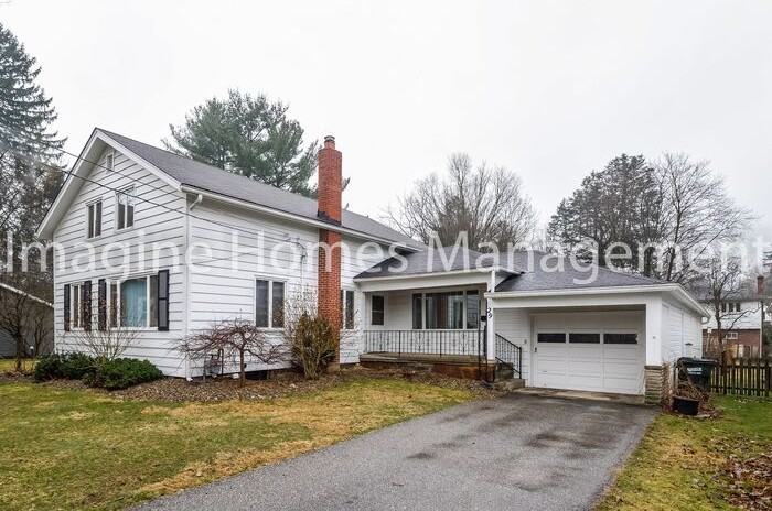 29 Hall St - Photo 3 of 17