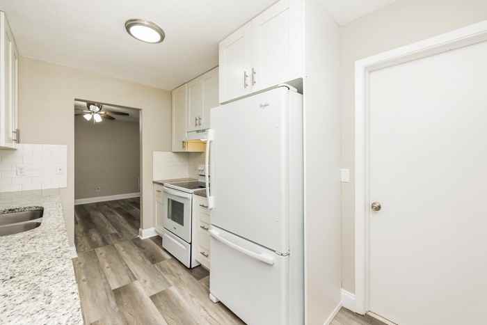 1023 San Pedro Dr - Photo 6 of 15