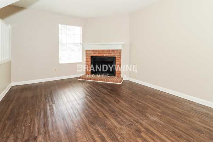 1228 Mill Lake Cir - Photo 5 of 22