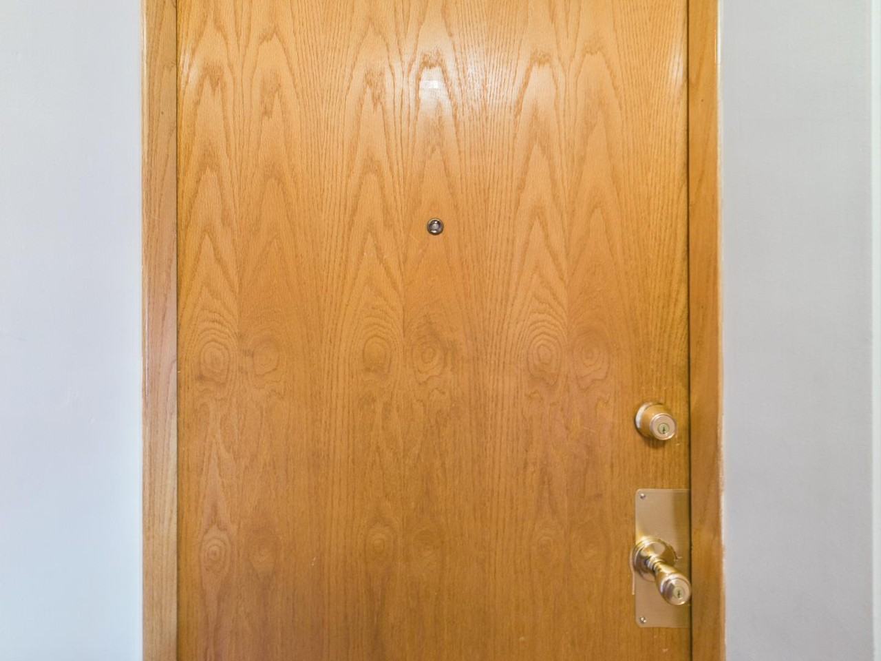 755 Dulles Rd - Photo 4 of 20