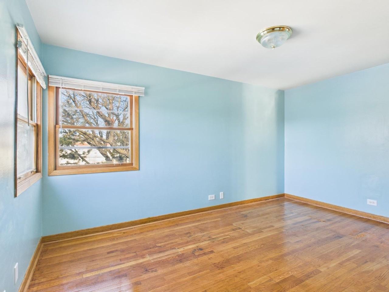 755 Dulles Rd - Photo 6 of 20