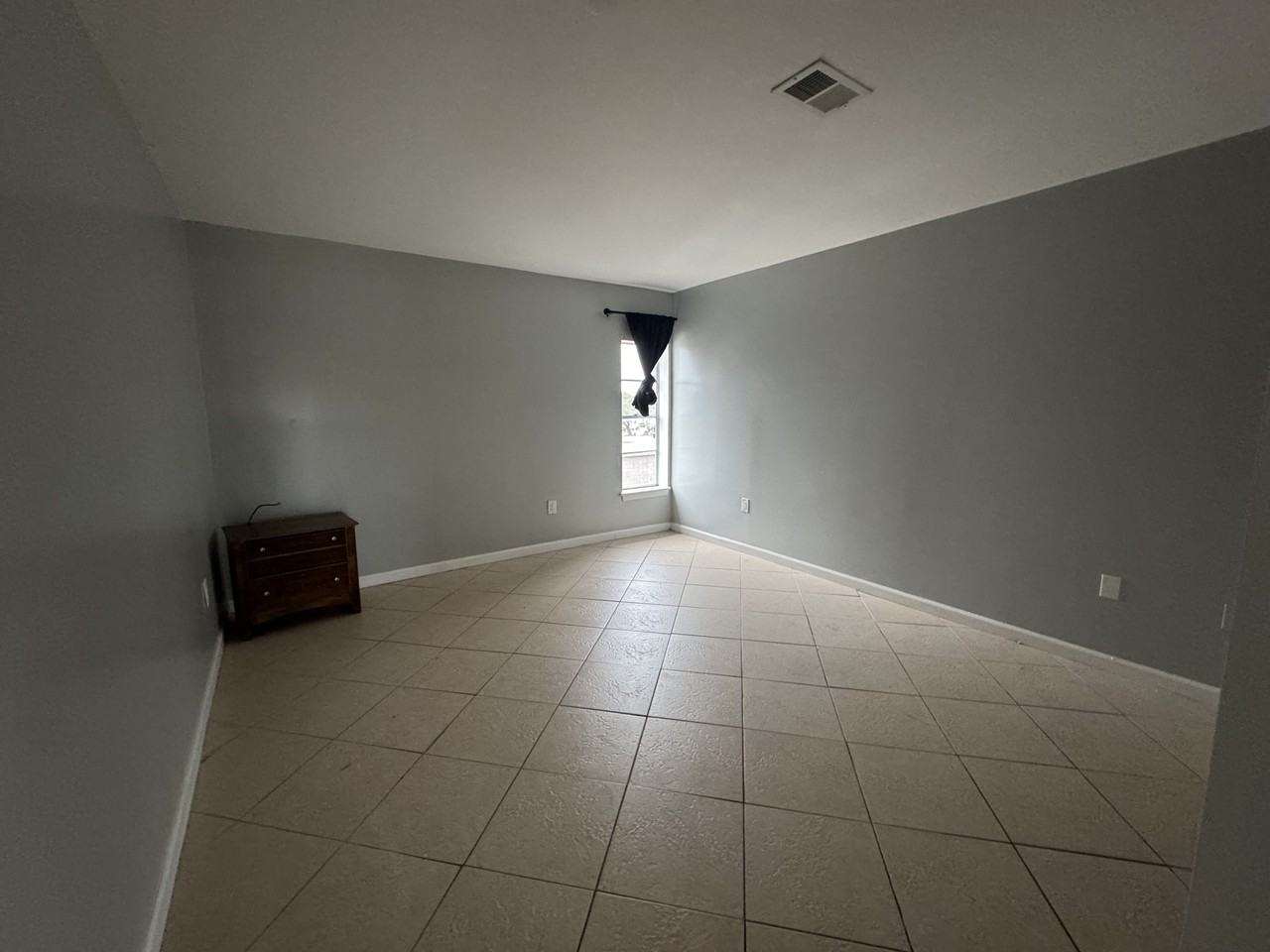 406 Marshall Ct Nw #5 - Photo 3 of 12