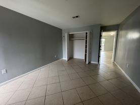 406 Marshall Ct Nw #5 - Photo 1 of 1