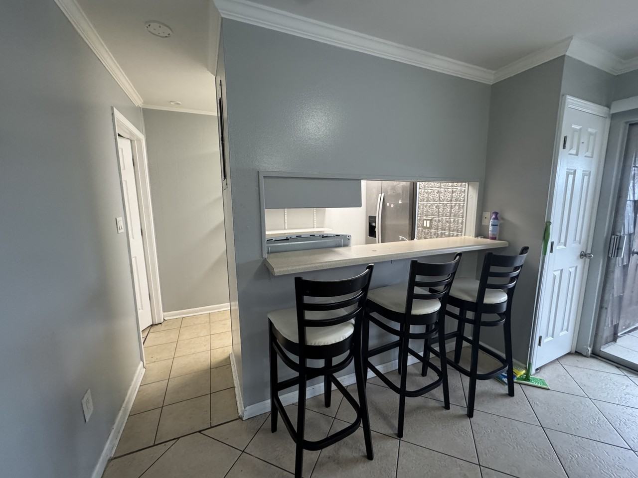 406 Marshall Ct Nw #5 - Photo 7 of 12