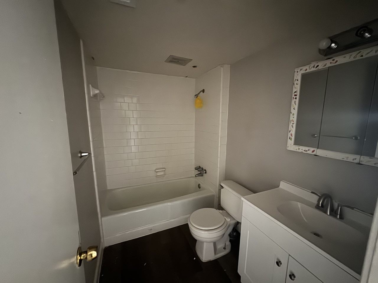 404 Marshall Ct Nw #5 - Photo 6 of 11