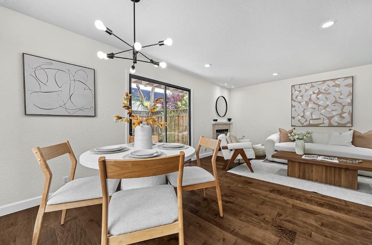 163 Gladys Ave - Photo 2 of 11