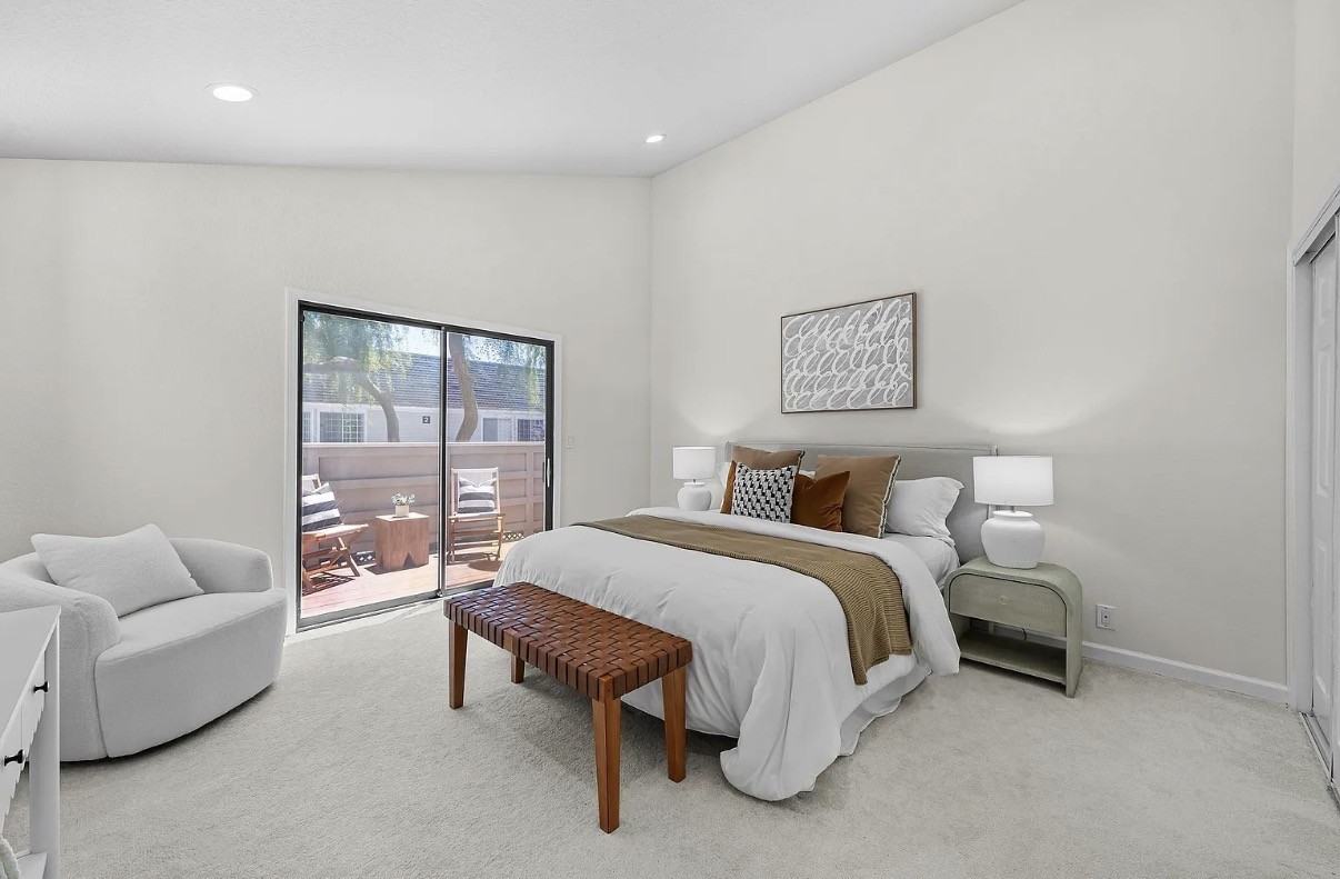 163 Gladys Ave - Photo 7 of 11