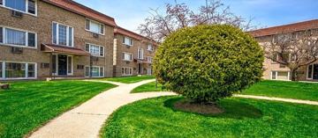 featured image of 1015 W 19th St