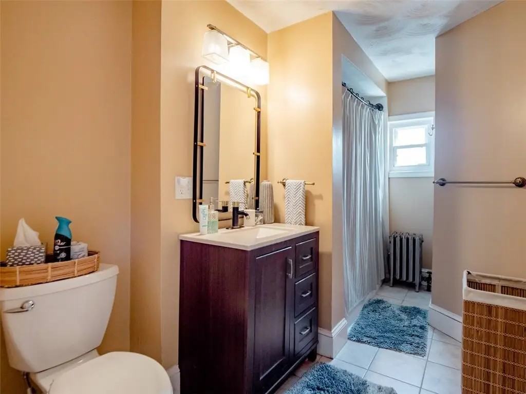 14 Carleton St - Photo 7 of 17