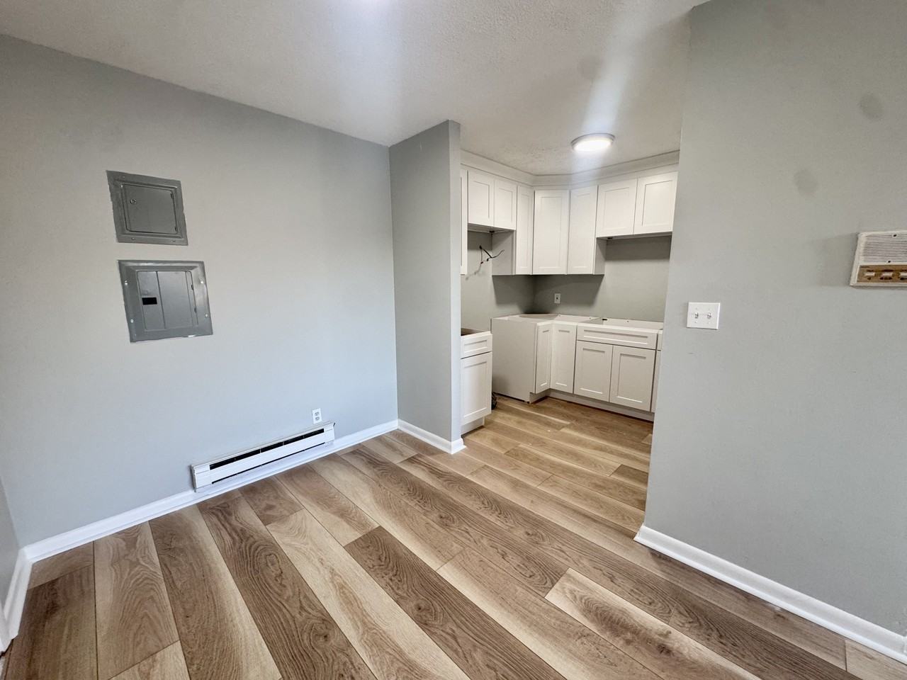 837 River St #5 - Photo 7 of 11