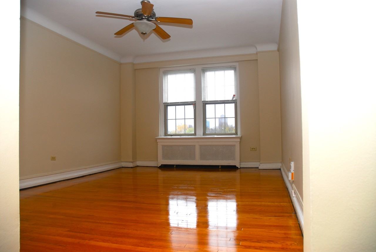 1415 ParkerApartment 560 #560 - Photo 6 of 10