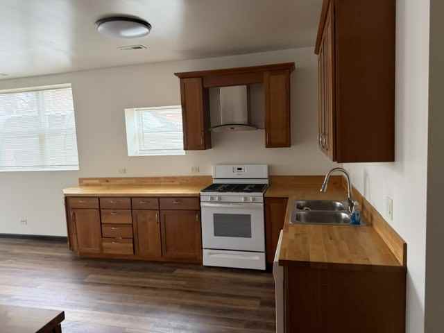 4518 W Montana St #BS - Photo 2 of 14