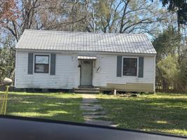 featured image of 5540 Longfellow Dr #1