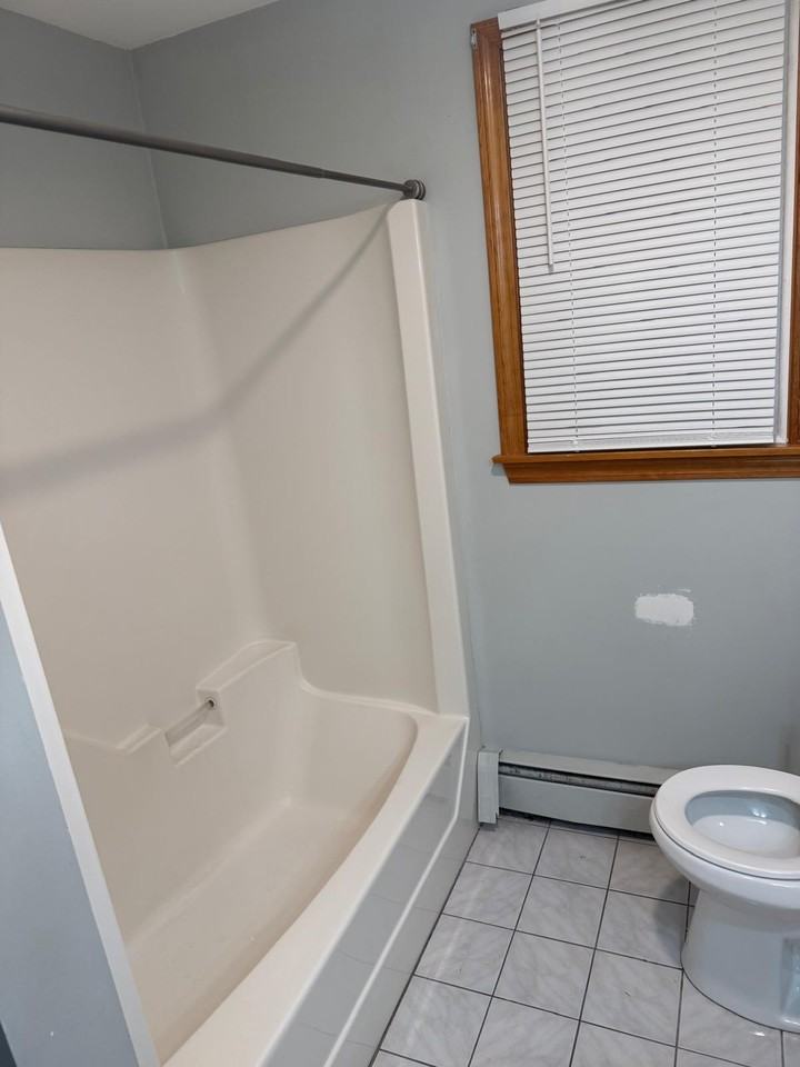 61 Tracey St #2 - Photo 3 of 17