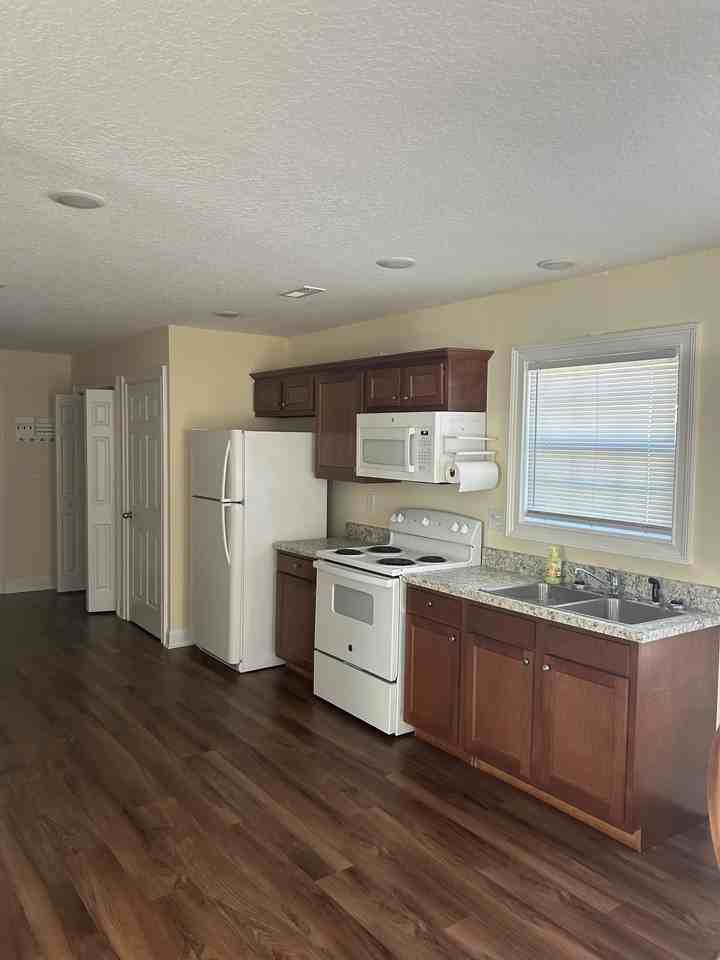 7004 Oak Grove Rd #NA - Photo 3 of 6