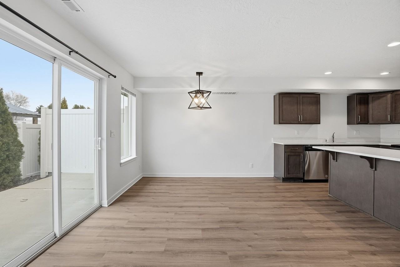 1506 N Michigan Ln #1 - Photo 5 of 20