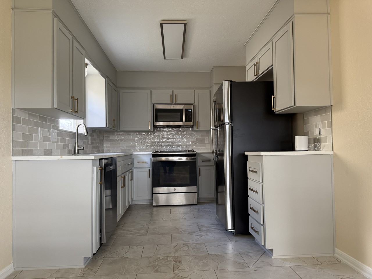 1409 Opal Rd #1 - Photo 3 of 14