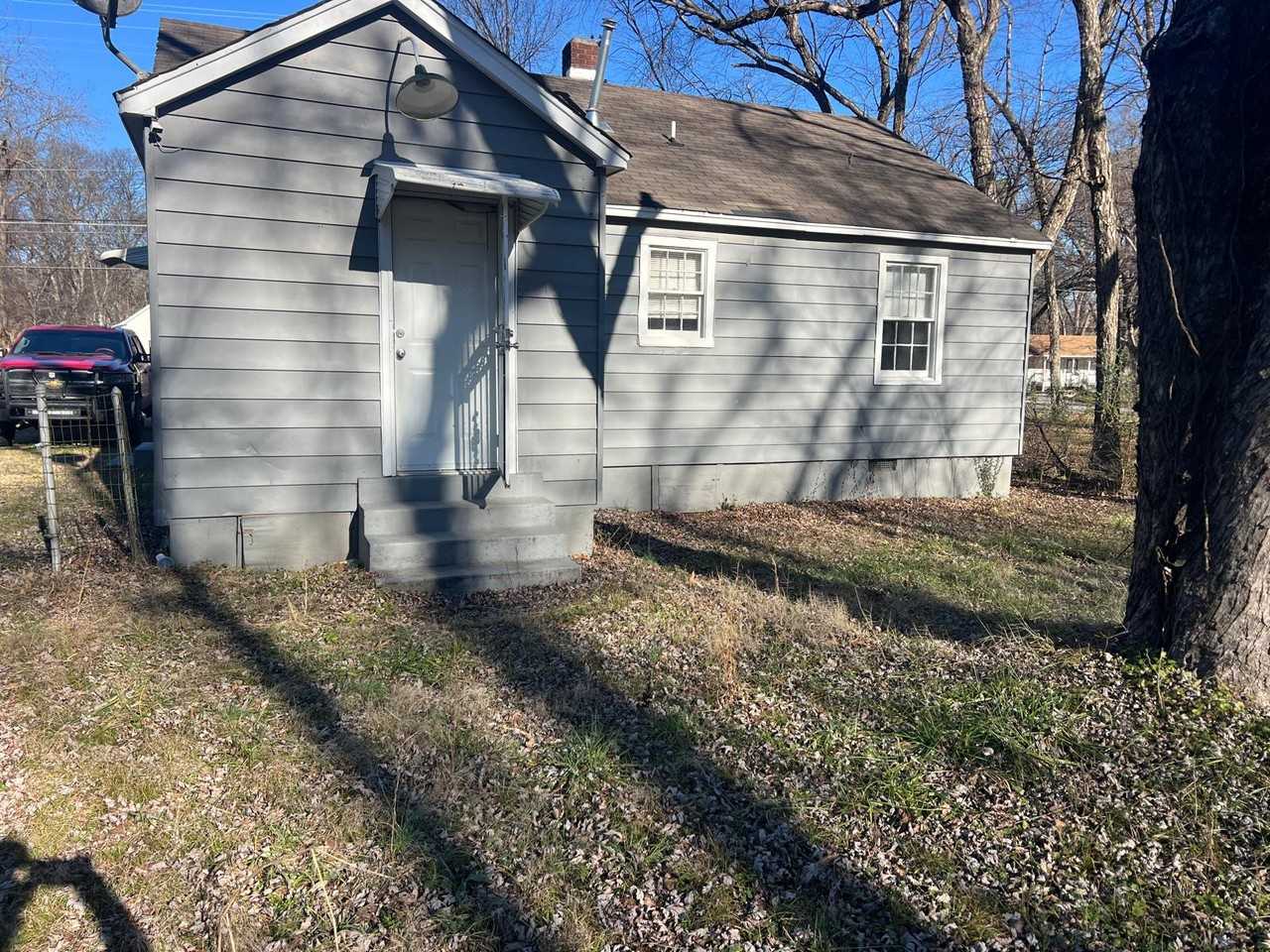 747 Whitney Ave #1 - Photo 2 of 7