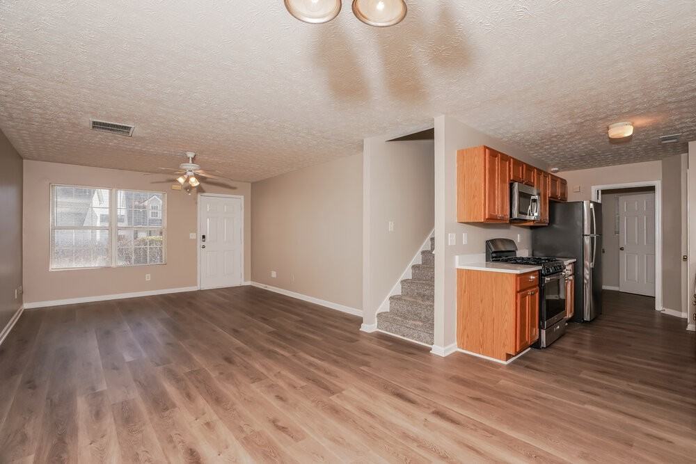 4025 Mission Way - Photo 6 of 17