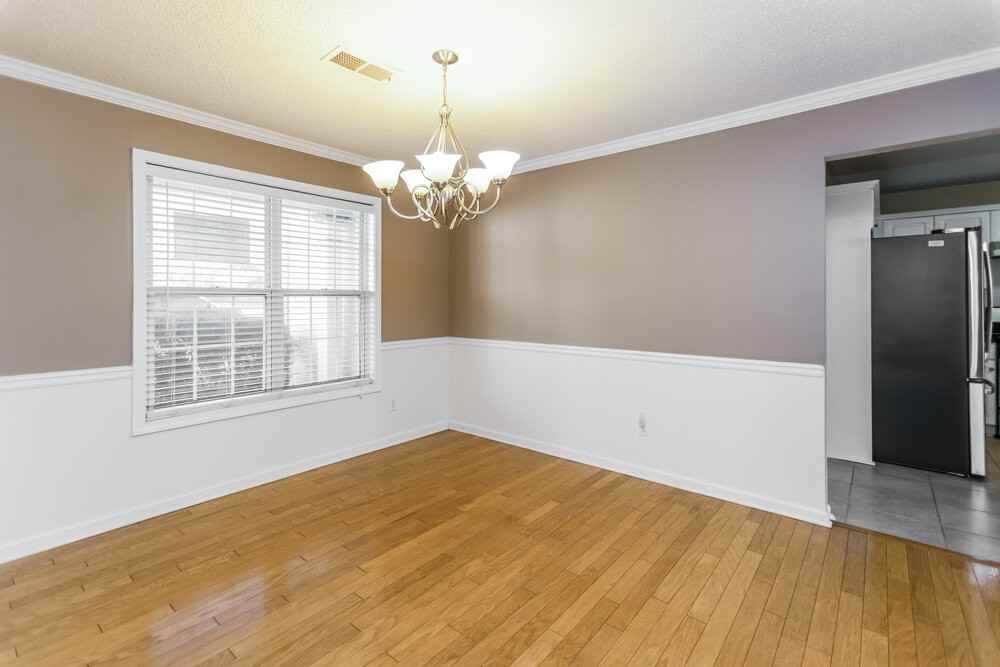 5335 Yoshino Ter - Photo 6 of 17