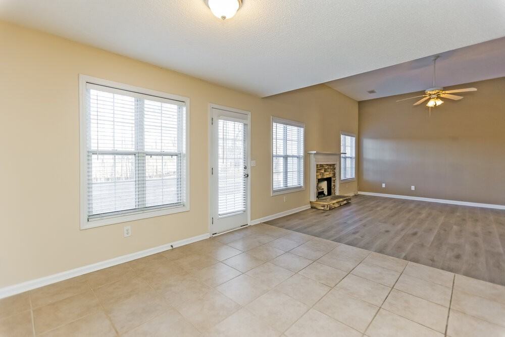 5335 Yoshino Ter - Photo 7 of 17