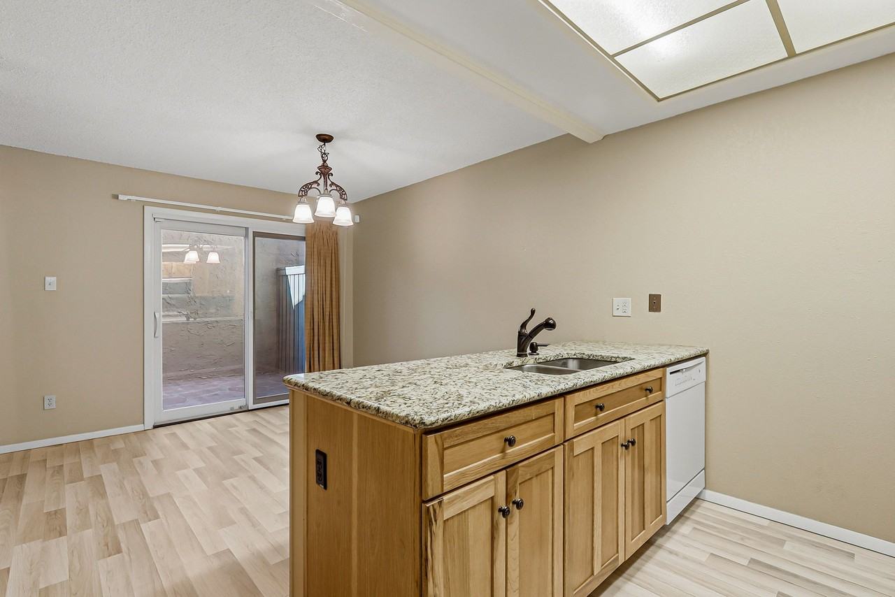 1644 Lomaland Drive - 118Unit 118 #118 - Photo 4 of 37