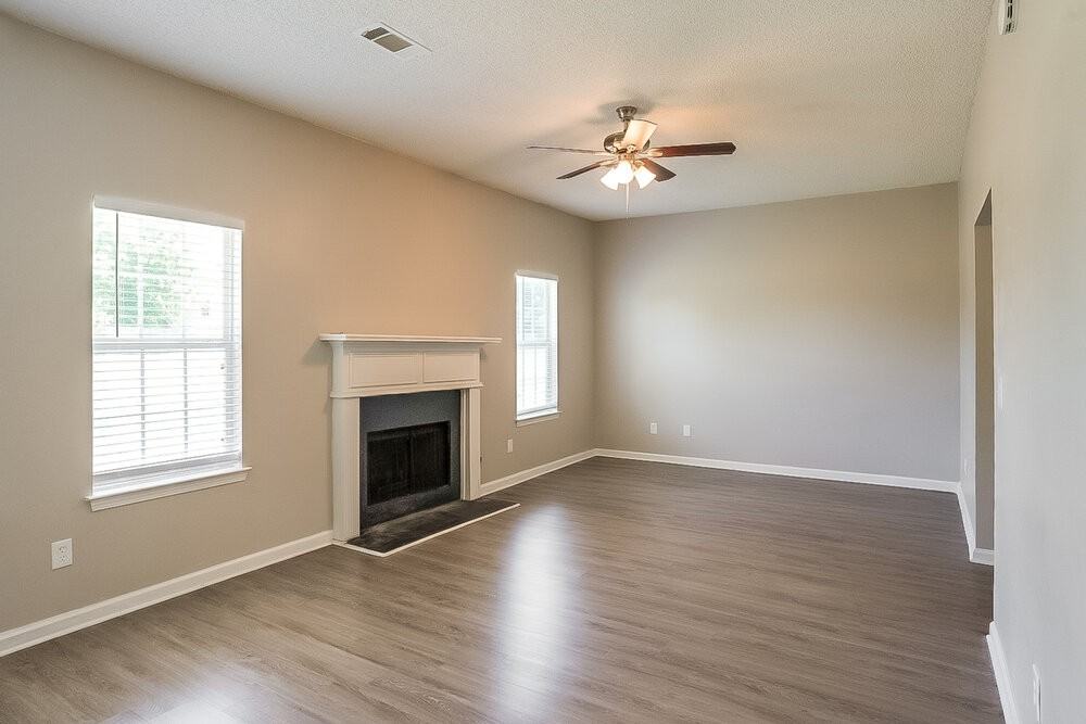 6926 Silver Grass Ct - Photo 4 of 17