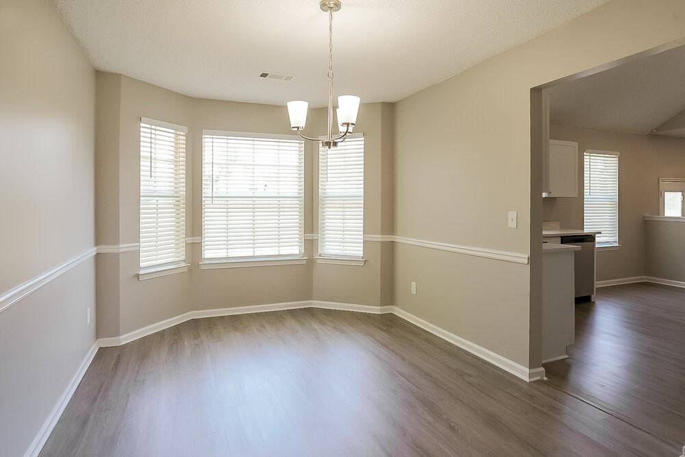 6926 Silver Grass Ct - Photo 6 of 17