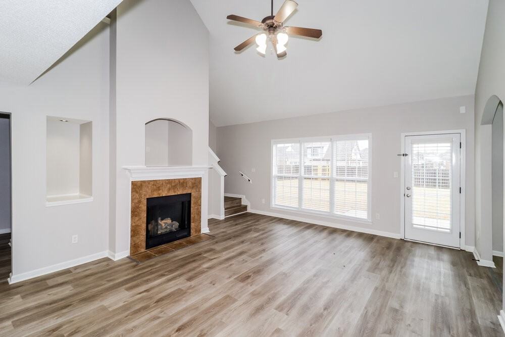 10114 Bloomsbury Ave - Photo 5 of 17