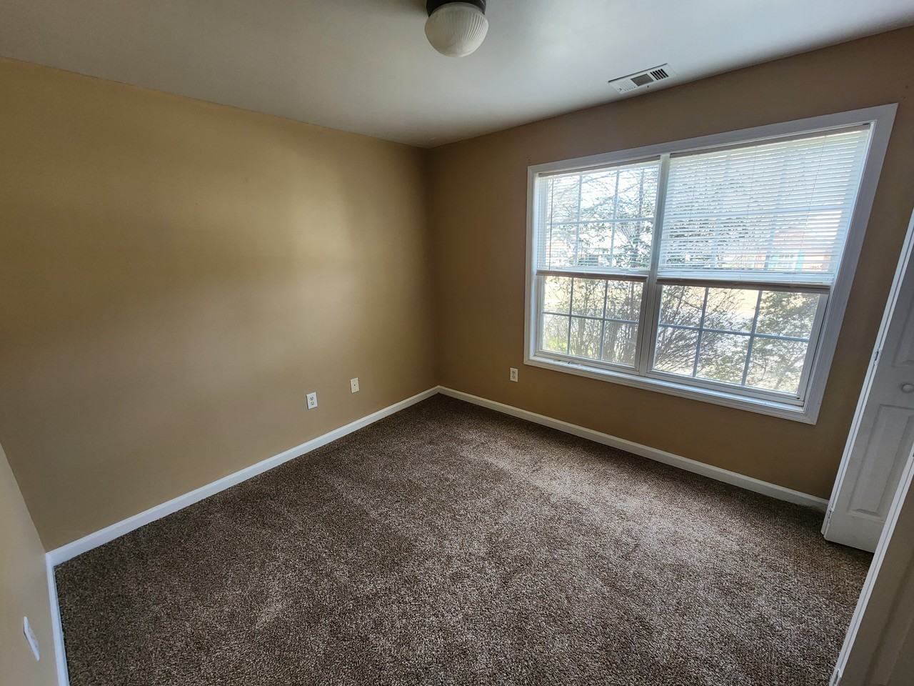 281 Birch Valley Dr #1 - Photo 7 of 12