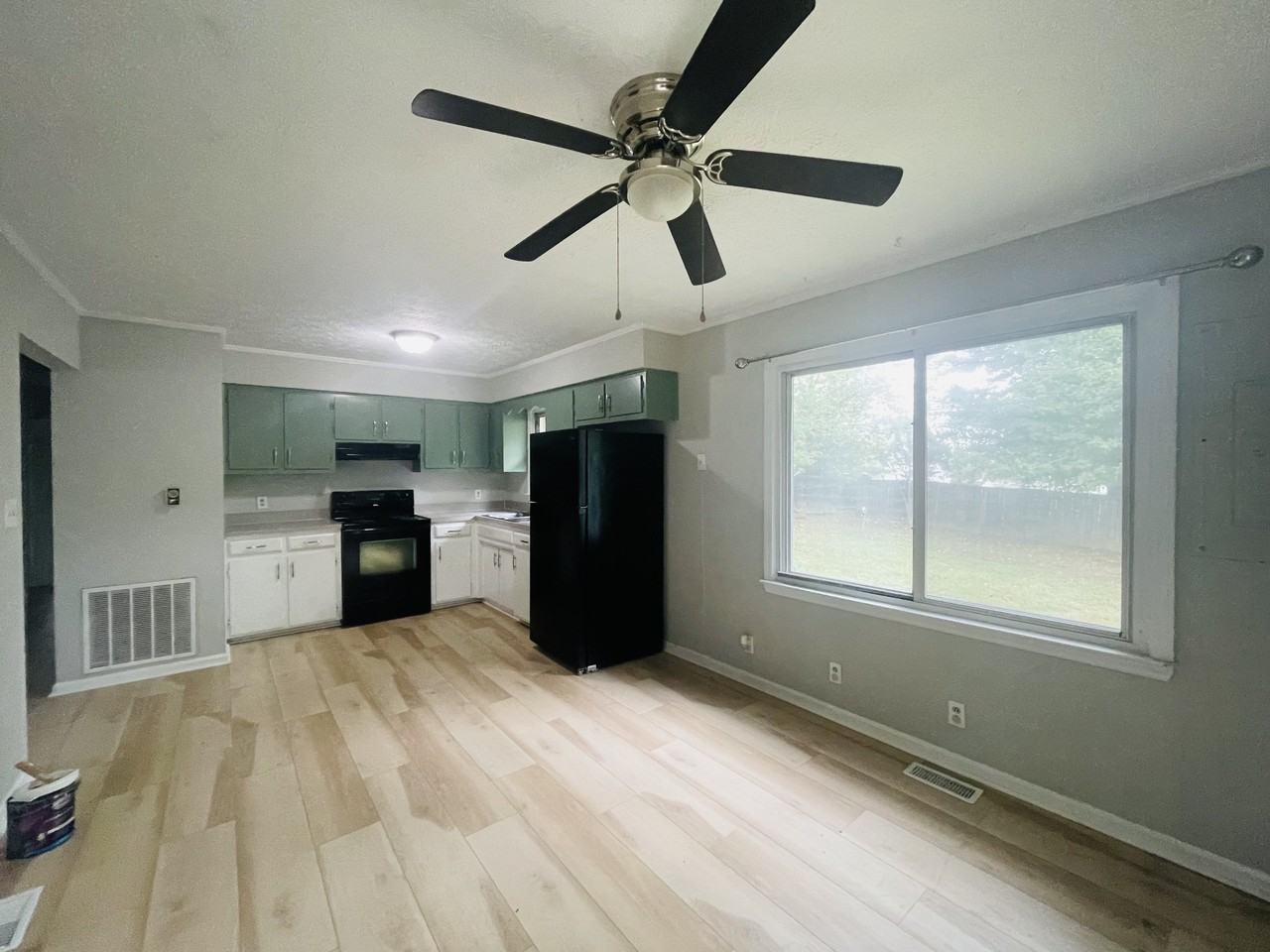 213 Jean St #1 - Photo 3 of 8