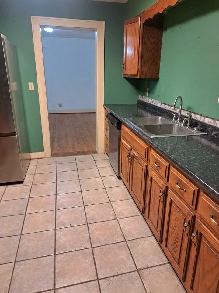 66 Davis Ave #NA - Photo 2 of 13