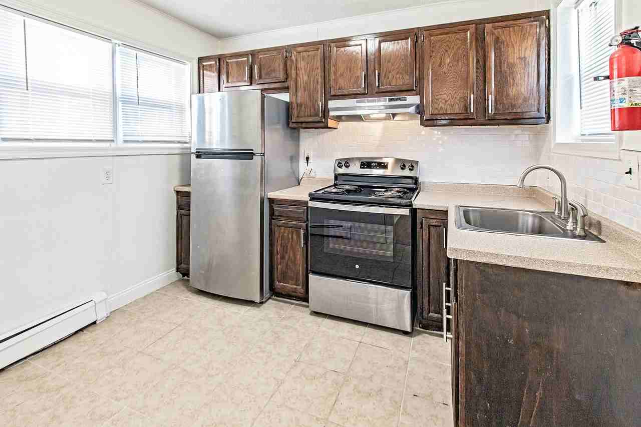 2700 N Madison St - Photo 4 of 12
