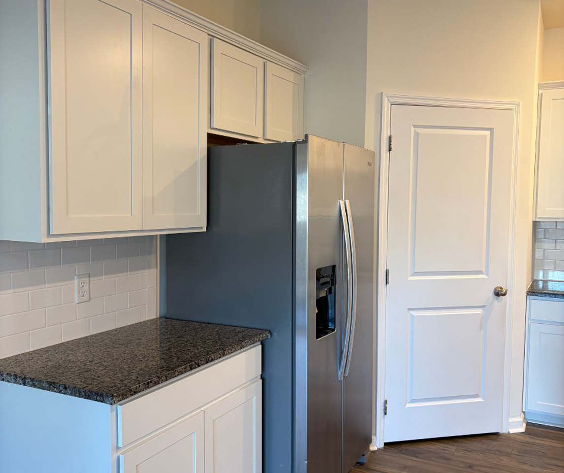 2049 Tournament Dr - Photo 3 of 17