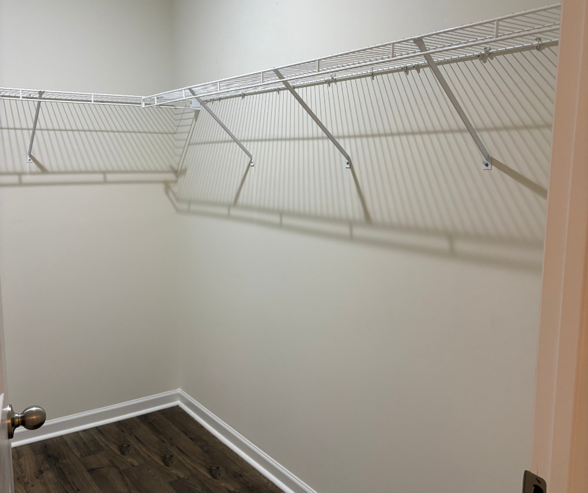 2049 Tournament Dr - Photo 7 of 17