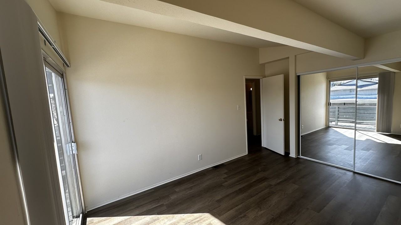 500 Jeanell Dr #2 - Photo 4 of 9