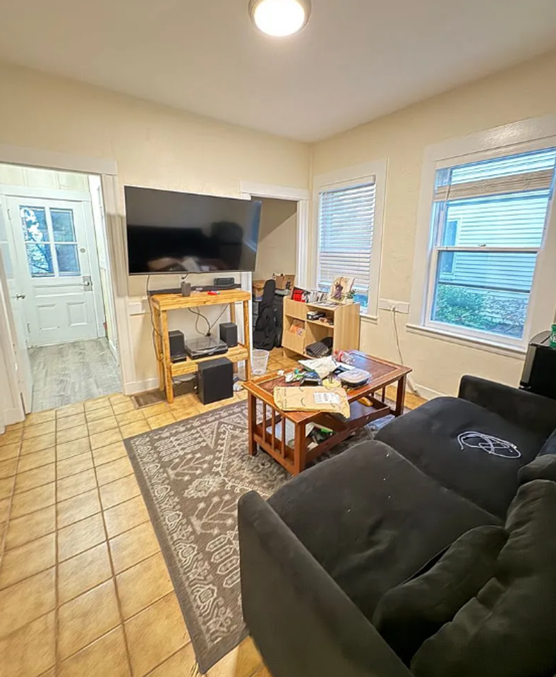 11 Sawyer Ter - Photo 3 of 5