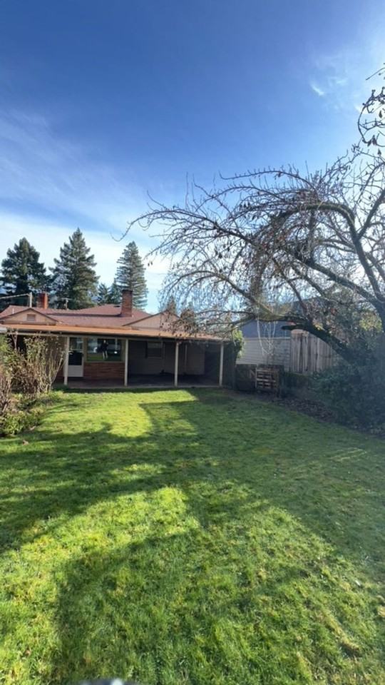 1230 Nw Washington Blvd - Photo 2 of 8