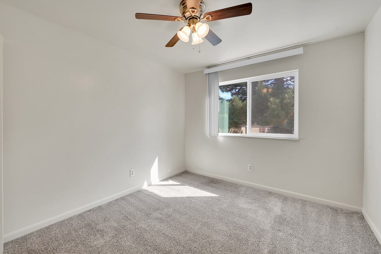 950 South St #950-4 - Photo 5 of 11