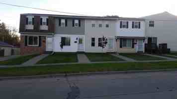 featured image of 919 N 4th St