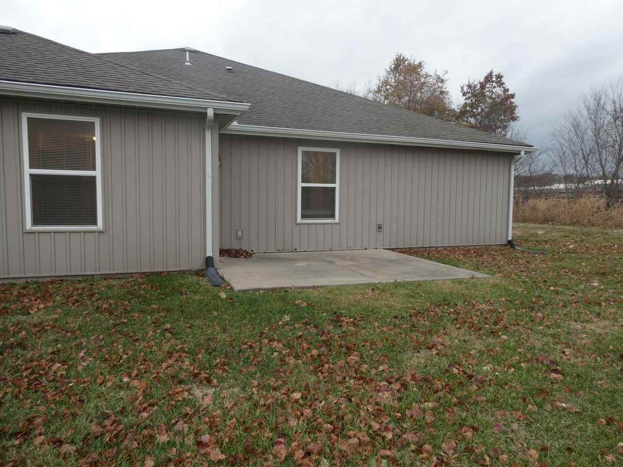 1032 Nw Willow Dr - Photo 7 of 15