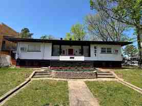 621 Leverett - Photo 1 of 1