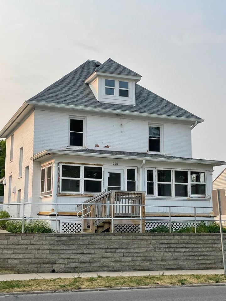 College Avenue, West-1206 - Photo 2 of 2