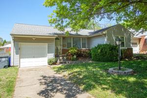 featured image of 4211 E 24th St